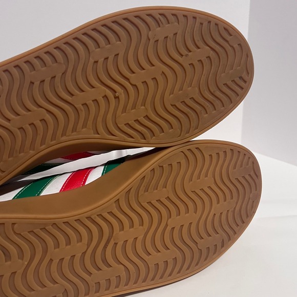 Adidas‎ Sneakers Gum Sole Mens 12 Red Green Stripes Casual Shoes - Picture 16 of 16